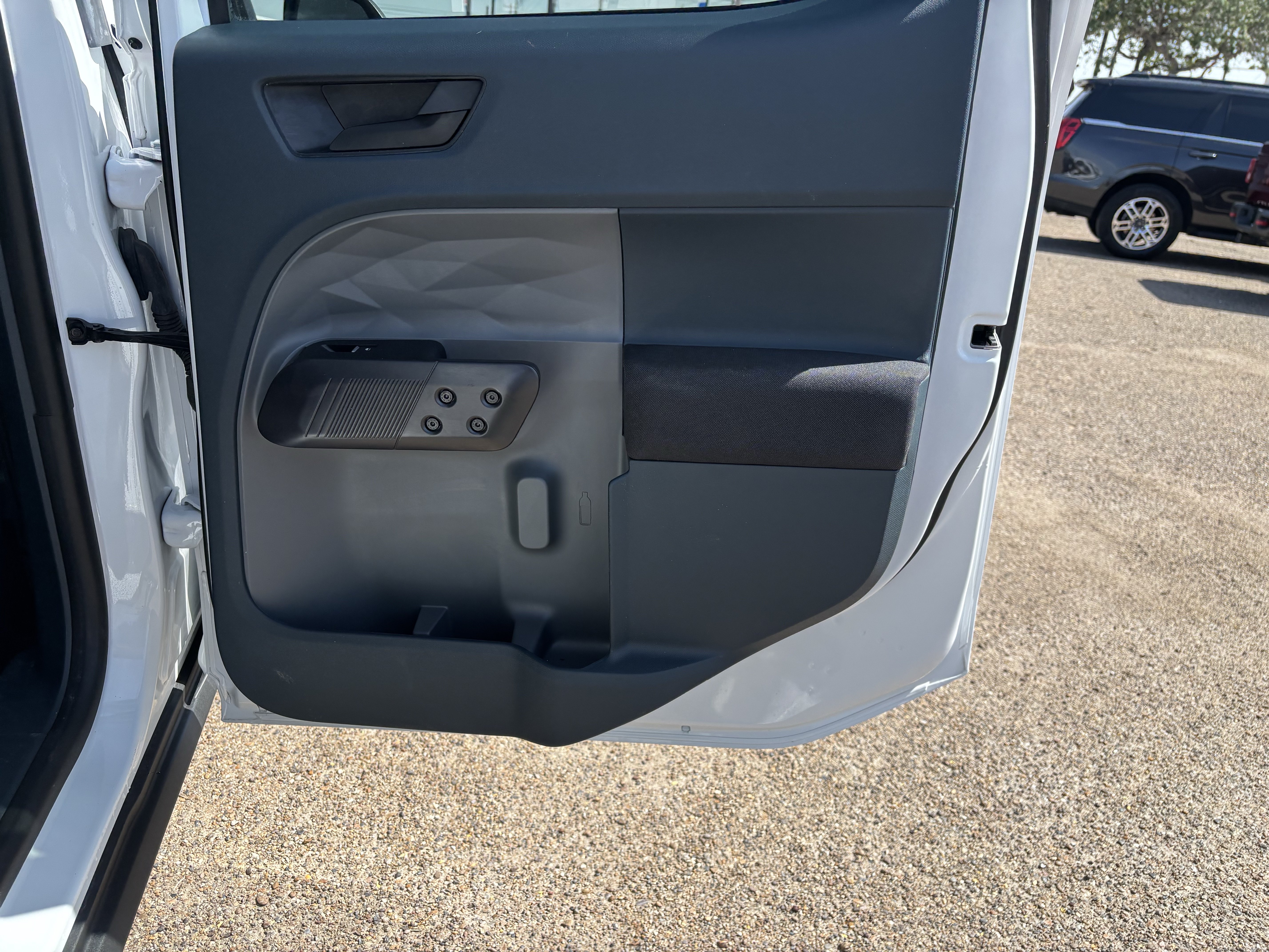 Certified 2025 Ford Maverick XL FWD image 17