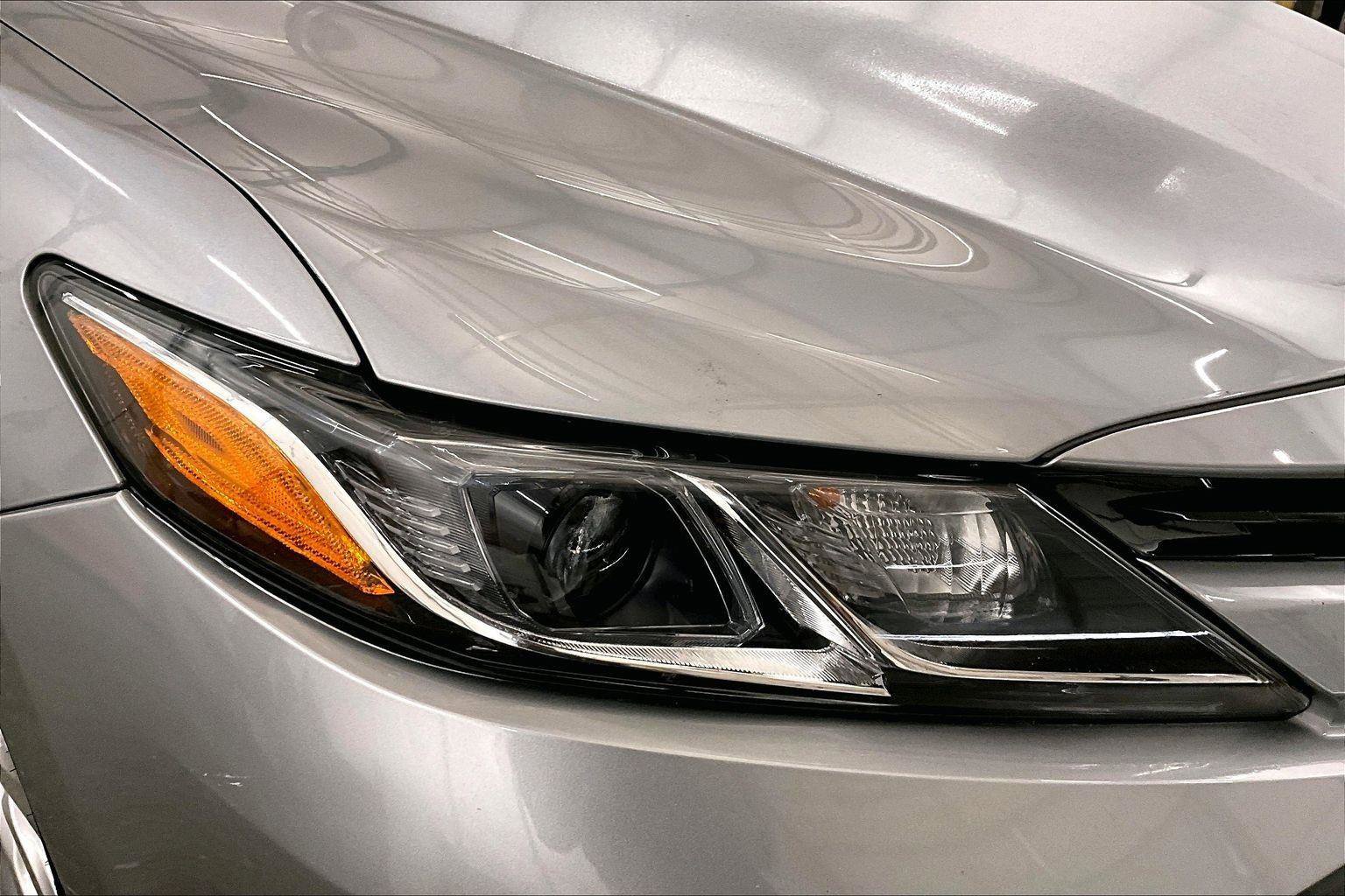 Used 2020 Toyota Camry LE image 27