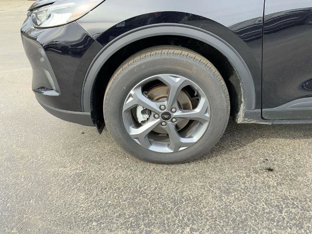 Certified 2025 Ford Escape ST-Line AWD/4WD image 10