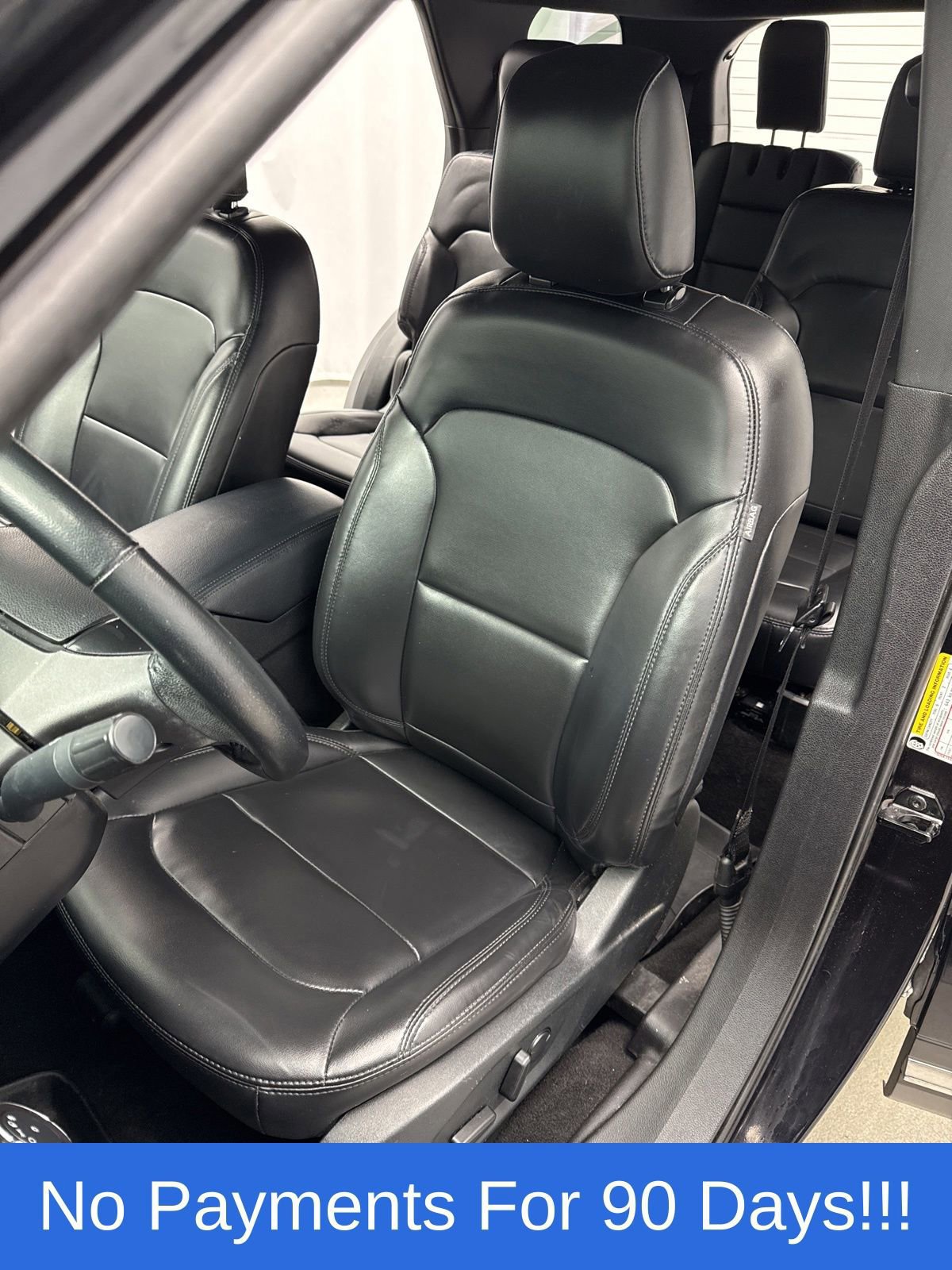 Certified 2019 Ford Explorer XLT w/ Equipment Group 202A image 9