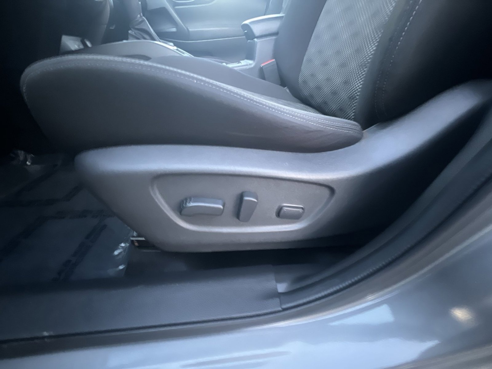 Used 2019 Nissan Rogue Sport SV image 14