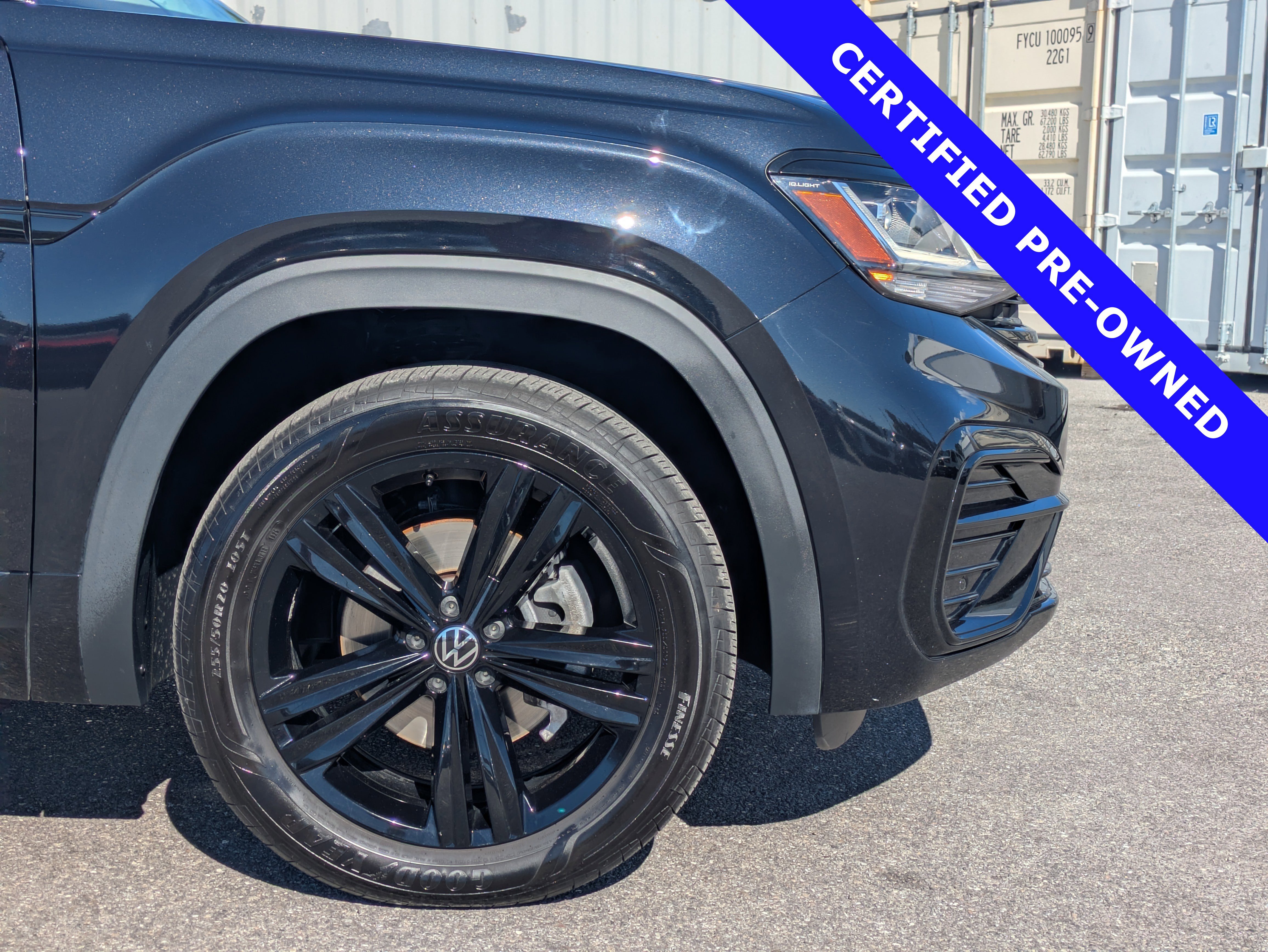 Used 2023 Volkswagen Atlas SEL R-Line image 11