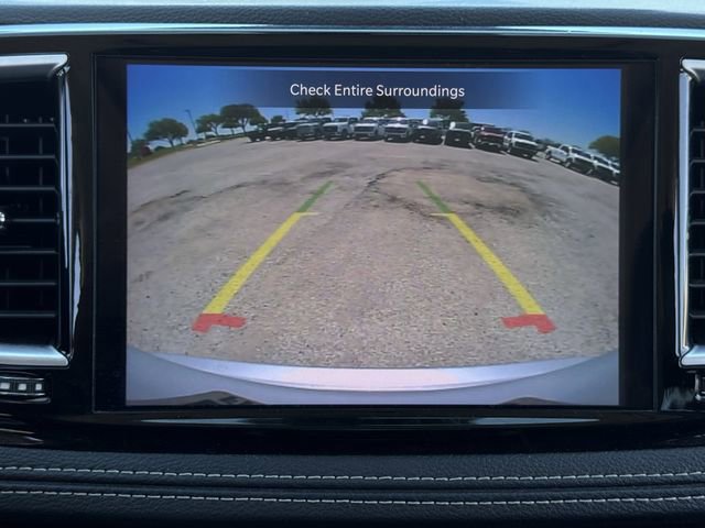 Used 2024 Chrysler Pacifica Limited image 12