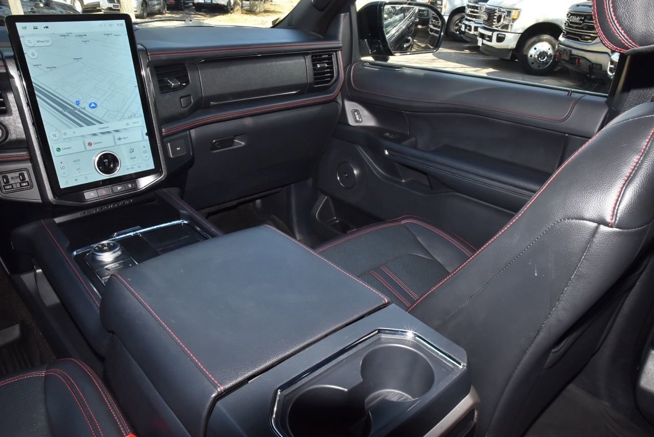 Certified 2023 Ford Expedition Limited image 20