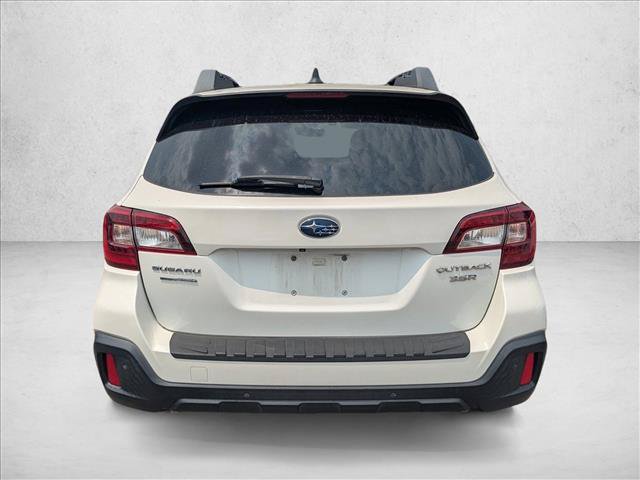 Used 2018 Subaru Outback 3.6R Limited AWD/4WD image 6