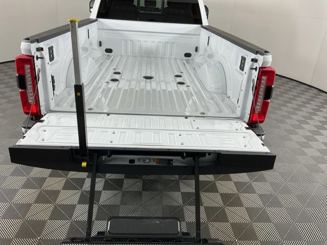 Certified 2024 Ford F350 Lariat w/ Lariat Ultimate Package image 9