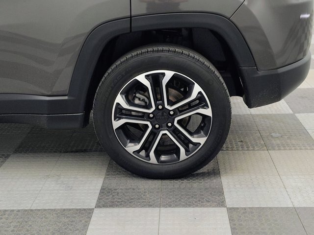 Used 2023 Jeep Compass Limited AWD/4WD image 14