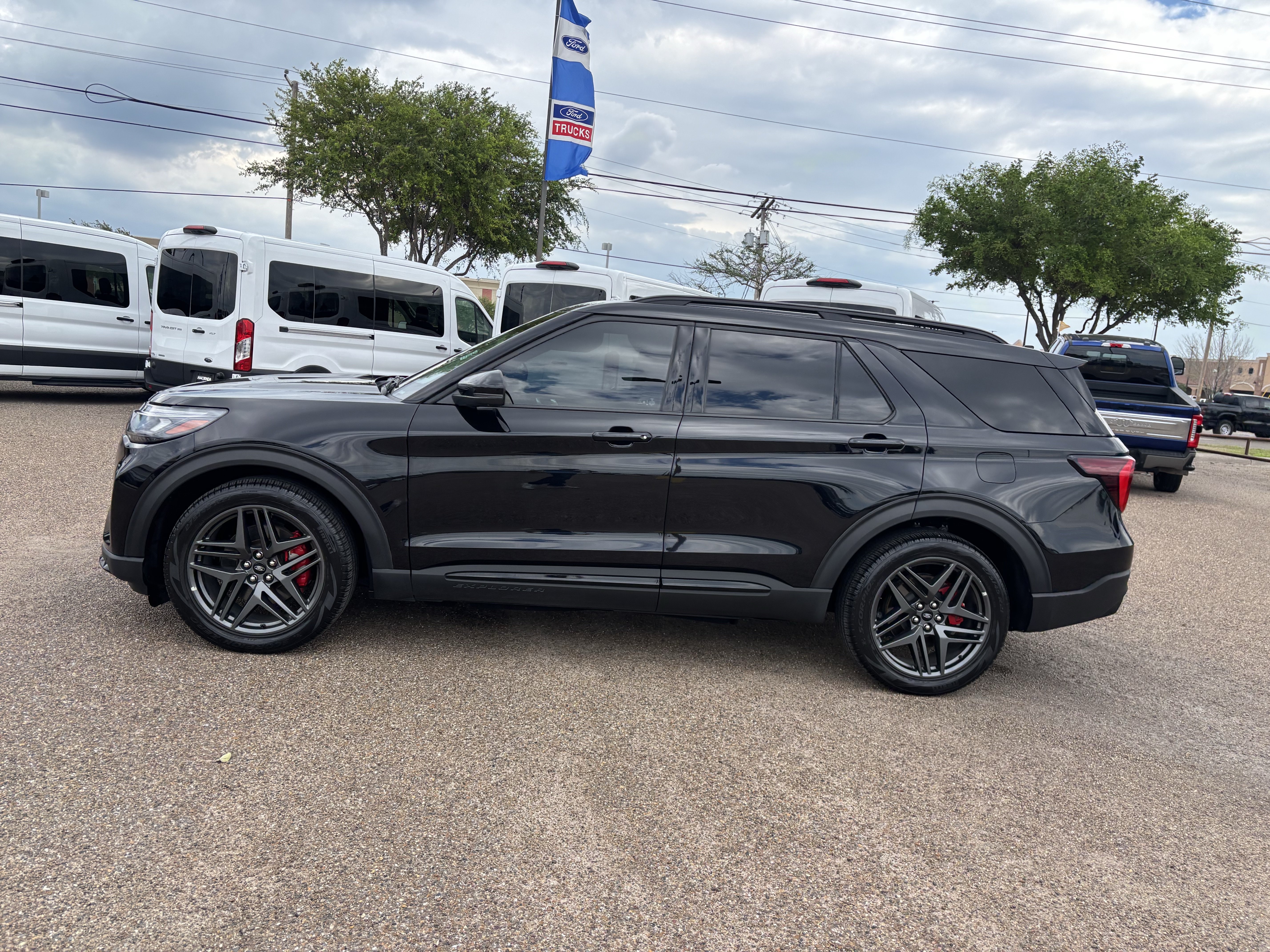 Certified 2025 Ford Explorer ST w/ Sun And Sound Package AWD/4WD image 2