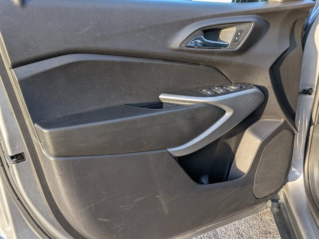 Used 2025 Chevrolet Trax LS FWD image 11
