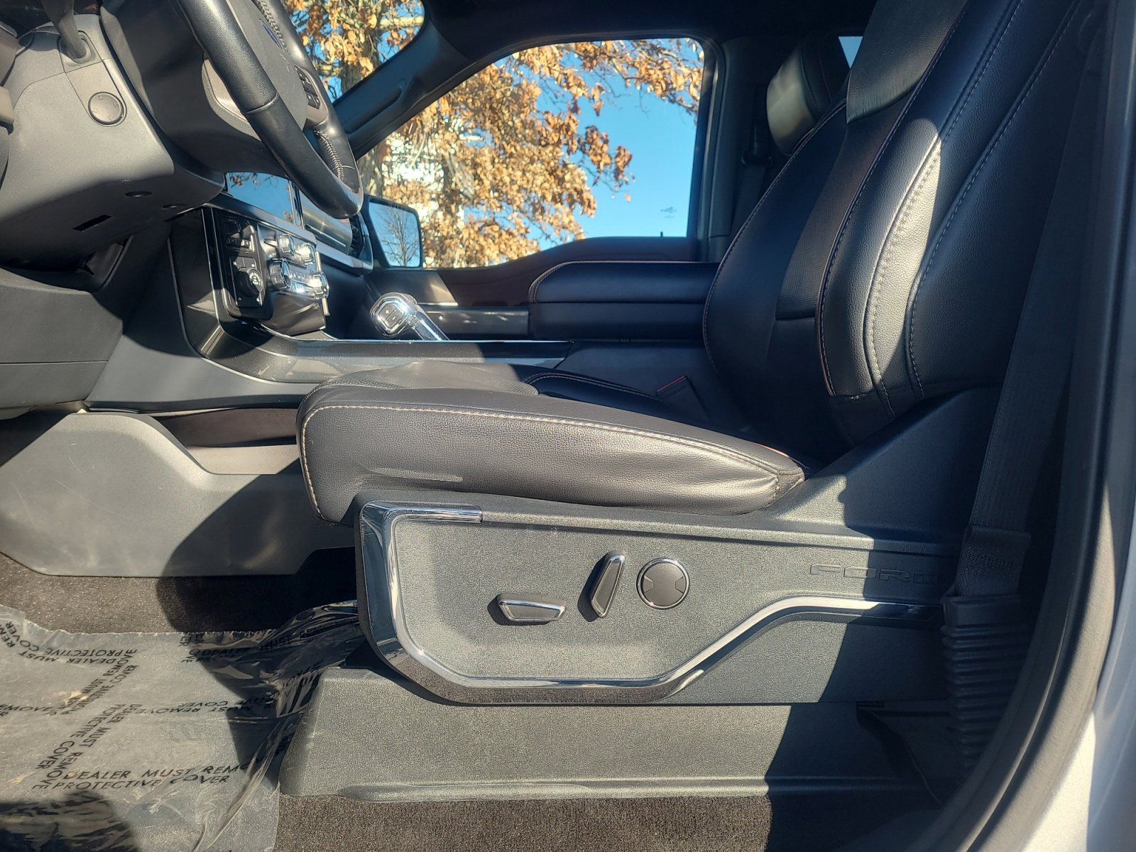 Certified 2021 Ford F150 Lariat w/ Equipment Group 502A High image 14