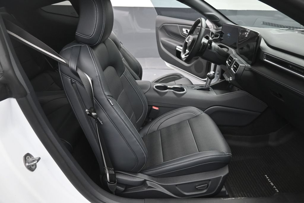 Certified 2025 Ford Mustang GT Premium RWD image 10