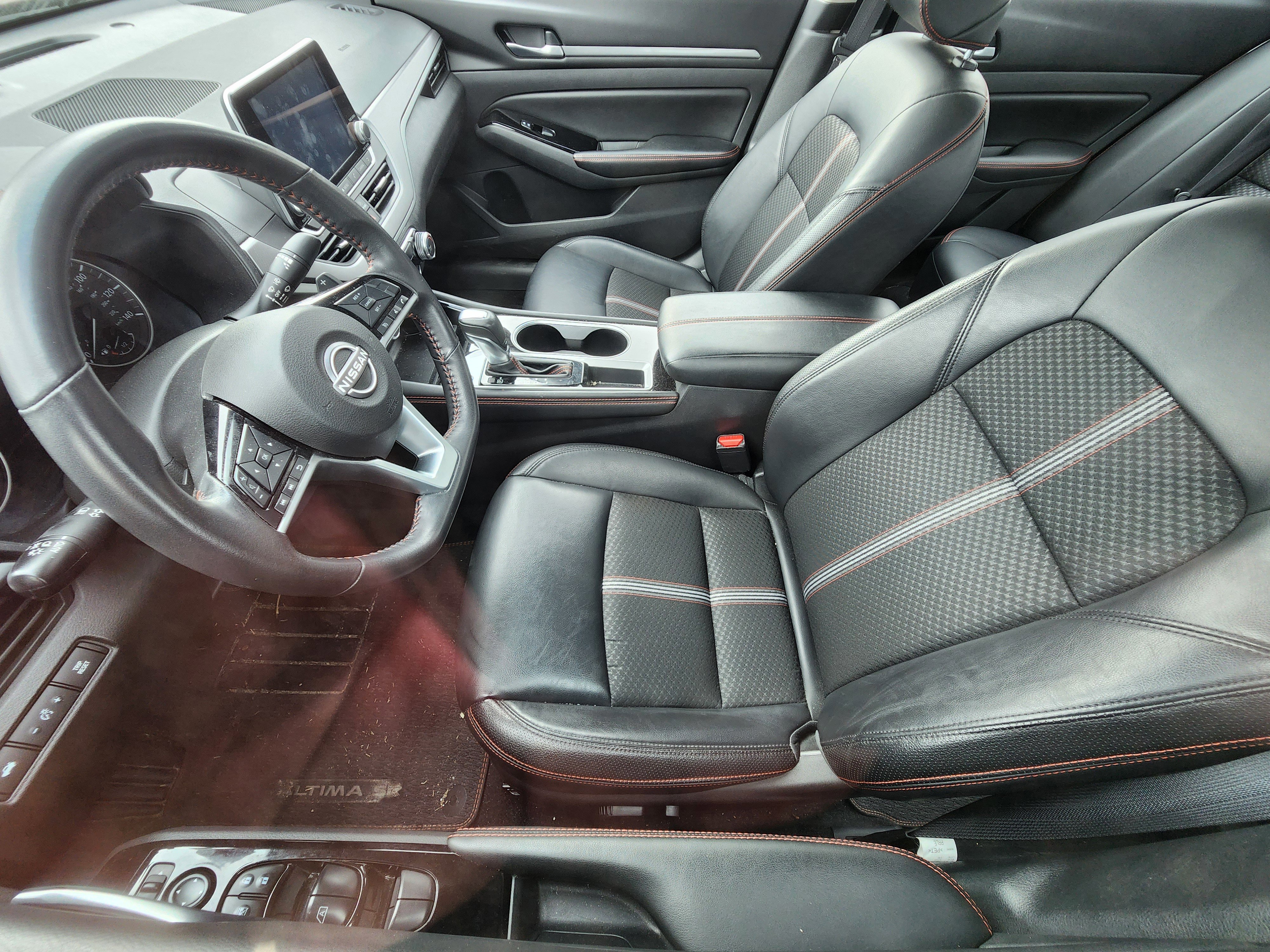 Used 2024 Nissan Altima 2.5 SR image 10