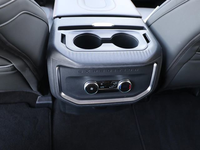 Certified 2025 Ford Expedition Active AWD/4WD image 17