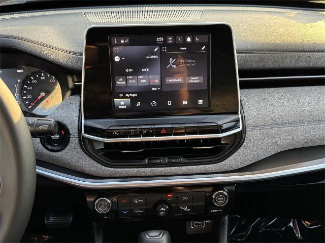 Used 2025 Jeep Compass Latitude image 26