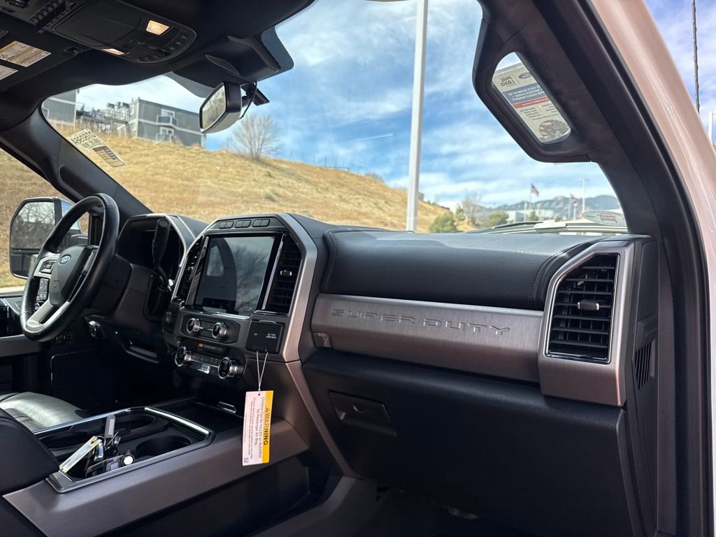 Certified 2022 Ford F450 Platinum w/ FX4 Off-Road Package image 30