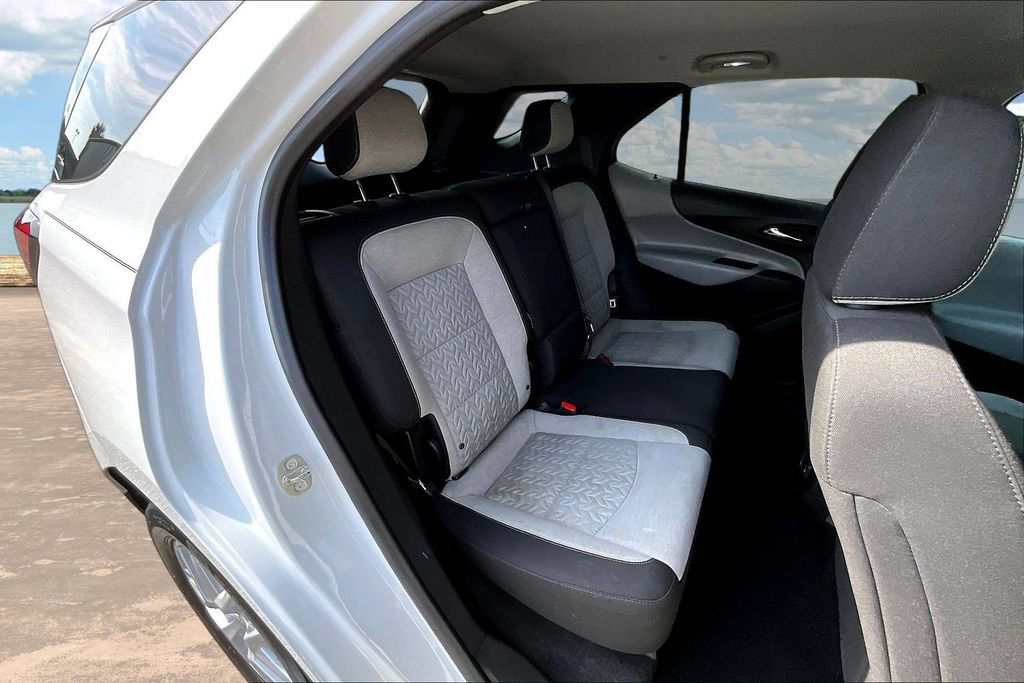 Used 2023 Chevrolet Equinox LT FWD image 27