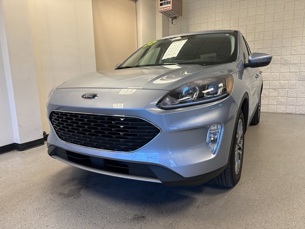 Certified 2022 Ford Escape SEL image 32