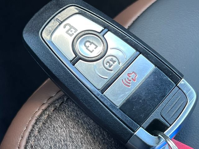 Certified 2025 Ford Bronco Sport Outer Banks w/ Outer Banks Tech Package+ AWD/4WD image 35