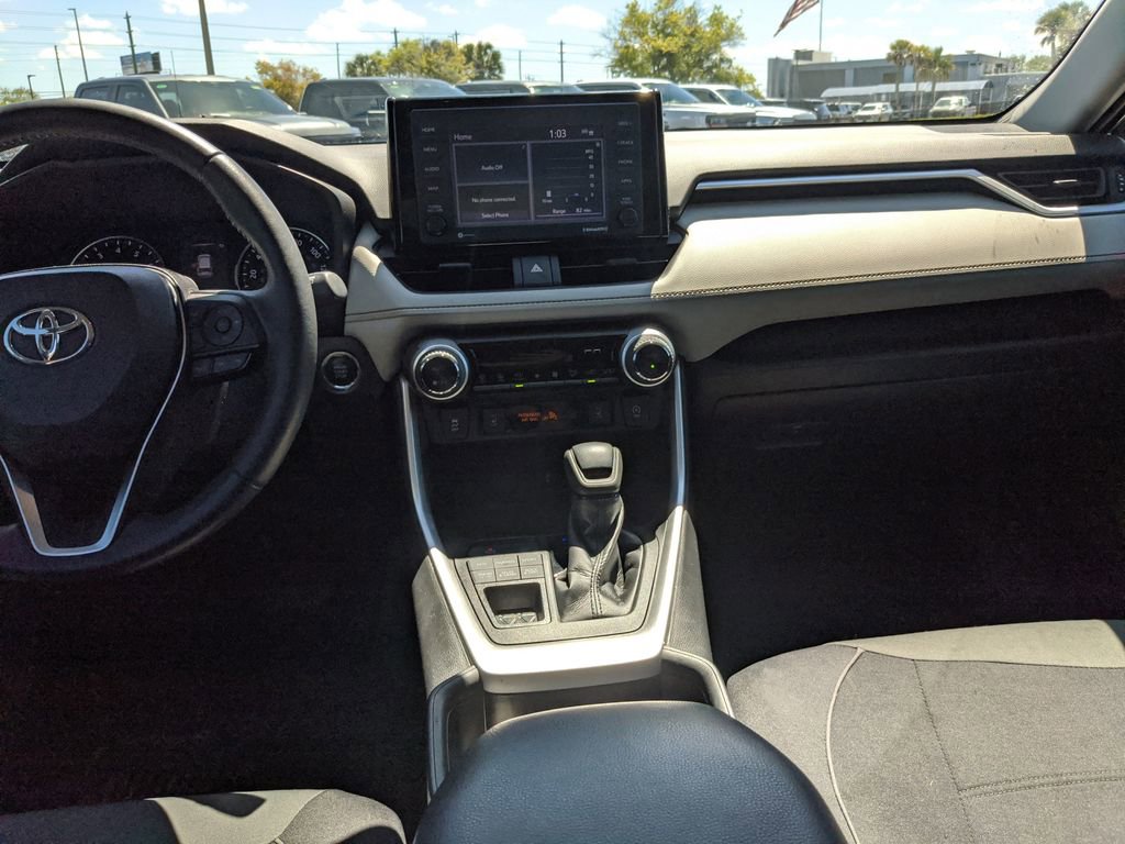 Used 2022 Toyota RAV4 XLE w/ Convenience Package image 18