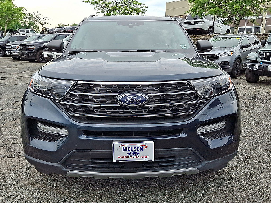 Certified 2023 Ford Explorer XLT w/ Equipment Group 202A AWD/4WD image 29