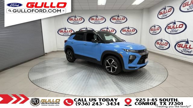 Used 2023 Chevrolet TrailBlazer RS w/ Convenience Package FWD image 2