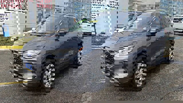 Certified 2024 Ford Escape Active w/ Tech Pack #2 AWD/4WD image 3