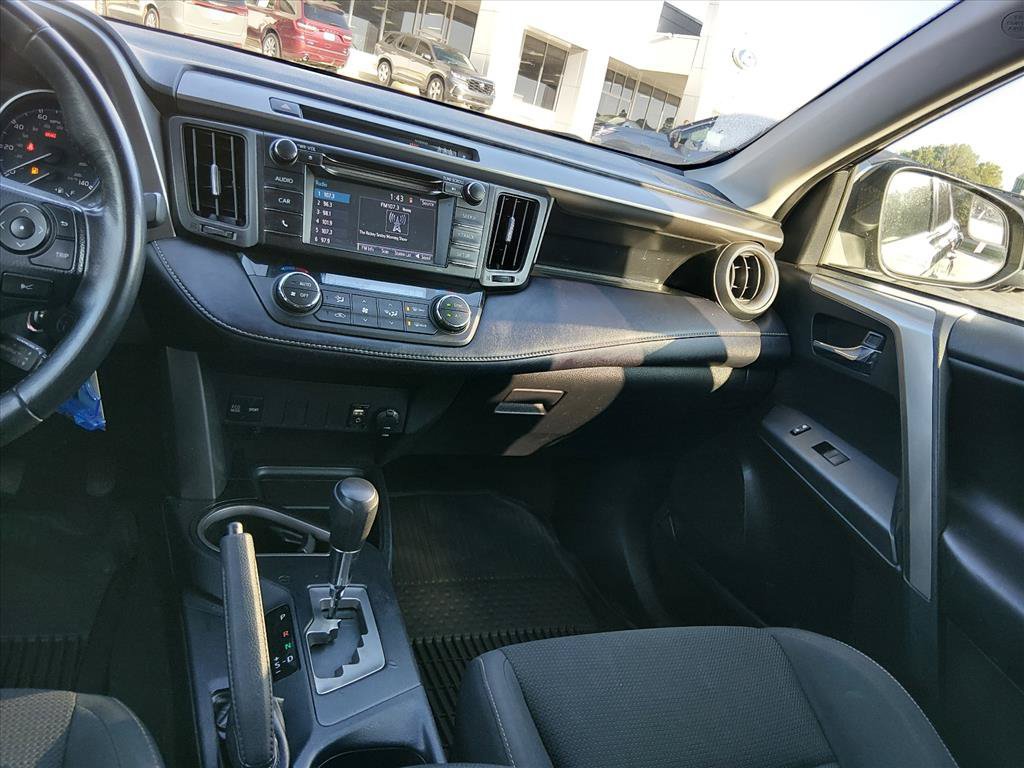 Used 2018 Toyota RAV4 XLE w/ All Weather Liner Package AWD/4WD image 12
