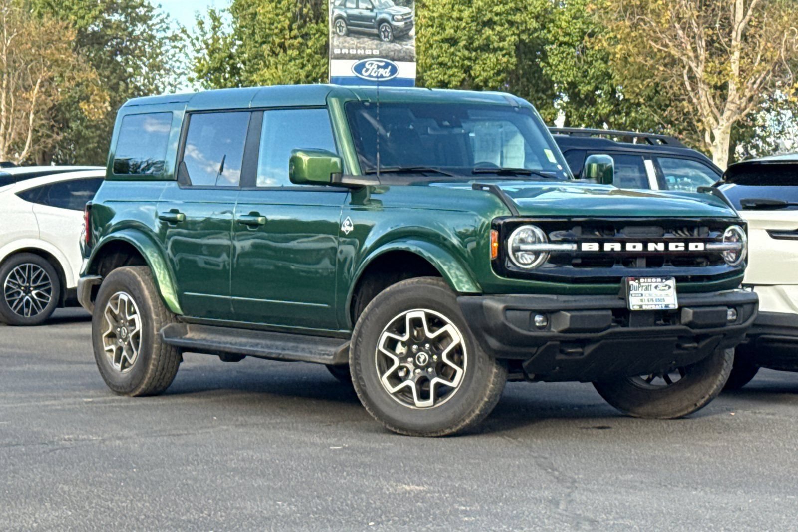 Certified 2025 Ford Bronco Outer Banks AWD/4WD image 2