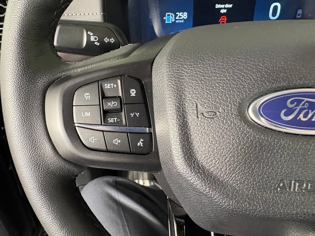 Certified 2025 Ford Ranger Lariat w/ FX4 Off-Road Package AWD/4WD image 24