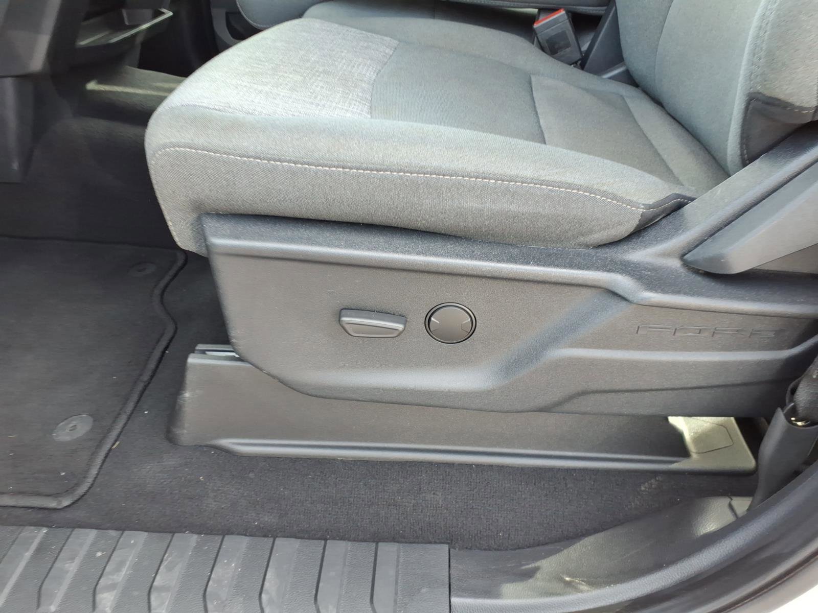 Certified 2025 Ford F250 XLT image 13