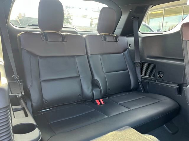 Certified 2022 Ford Explorer Platinum w/ Equipment Group 601A image 32