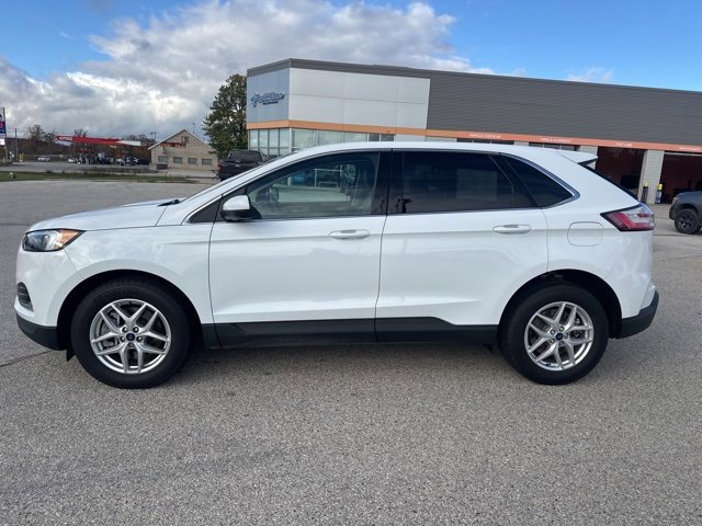 Certified 2022 Ford Edge SEL w/ Convenience Package image 2