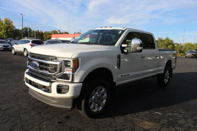 Certified 2021 Ford F250 Platinum w/ FX4 Off-Road Package AWD/4WD image 2