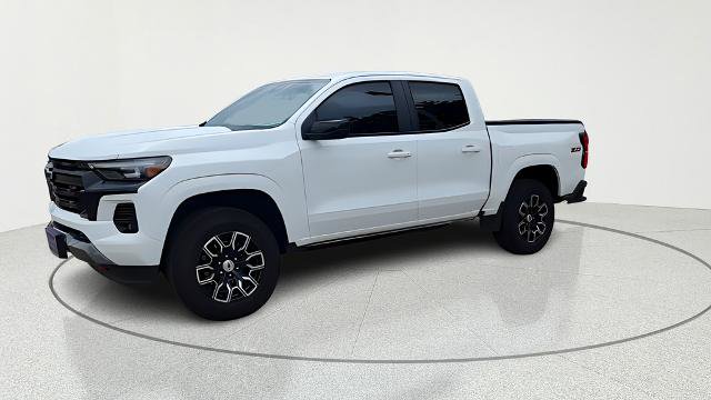 Used 2024 Chevrolet Colorado Z71 w/ Z71 Convenience Package 2 AWD/4WD image 5