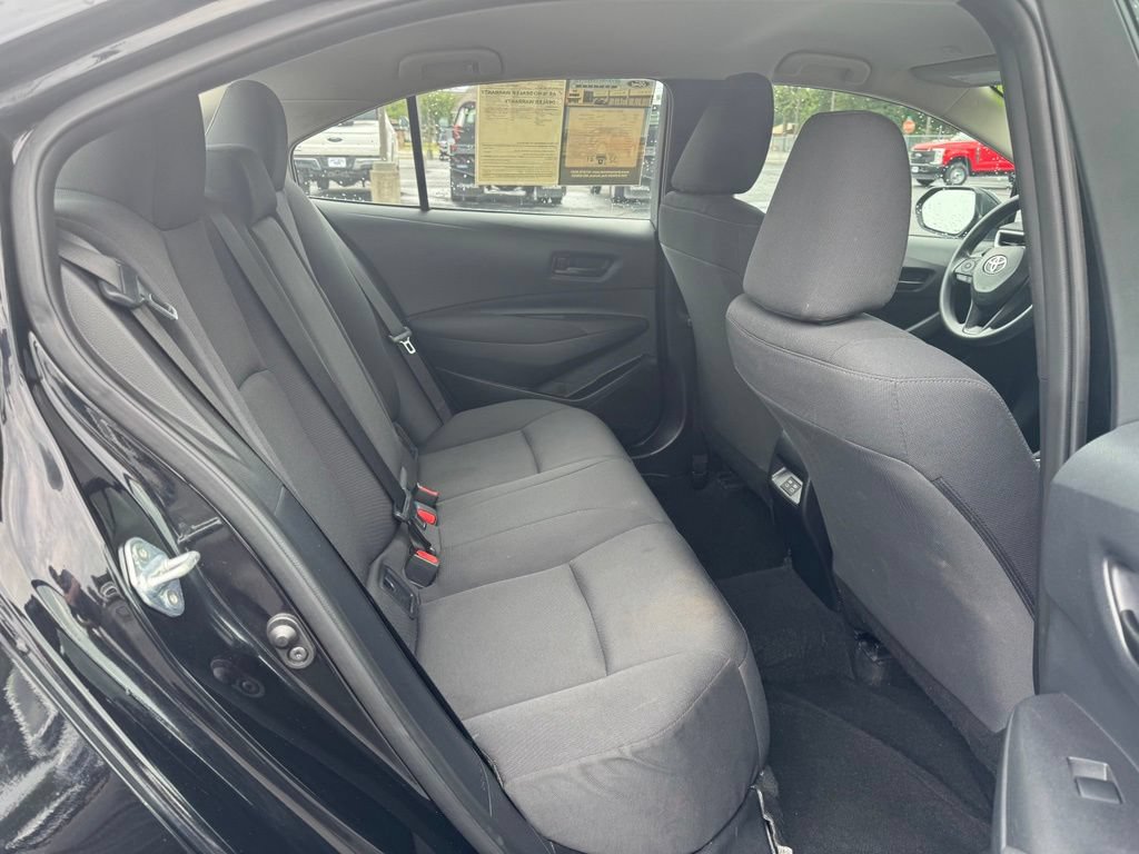 Used 2025 Toyota Corolla LE FWD image 16