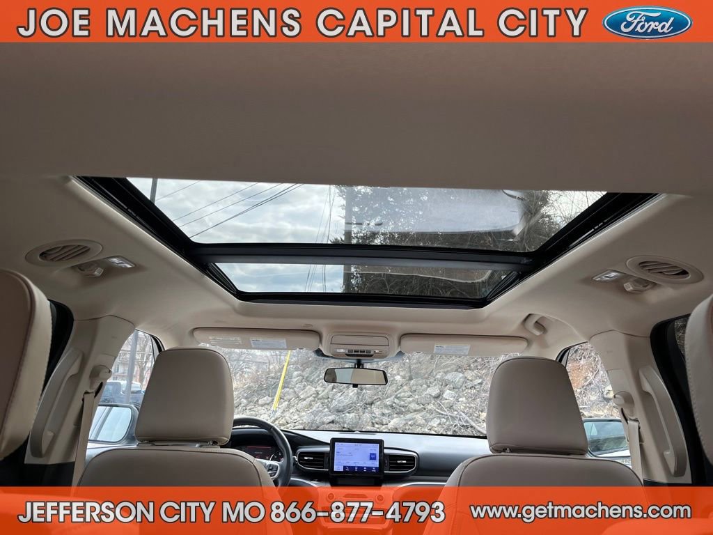 Certified 2022 Ford Explorer XLT w/ Equipment Group 202A image 11