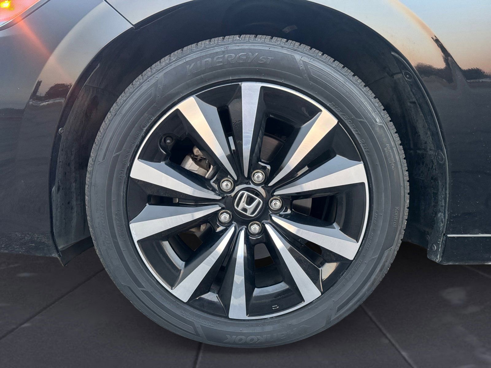 Used 2023 Honda Civic EX-L image 14