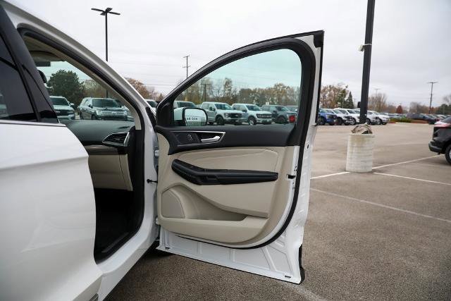 Certified 2024 Ford Edge Titanium w/ Titanium Elite Package image 26