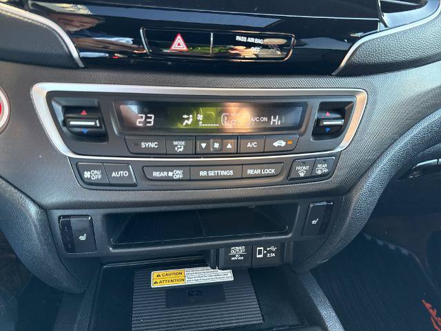 Used 2023 Honda Passport TrailSport image 28