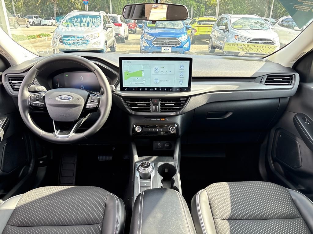 Certified 2025 Ford Escape Base image 7