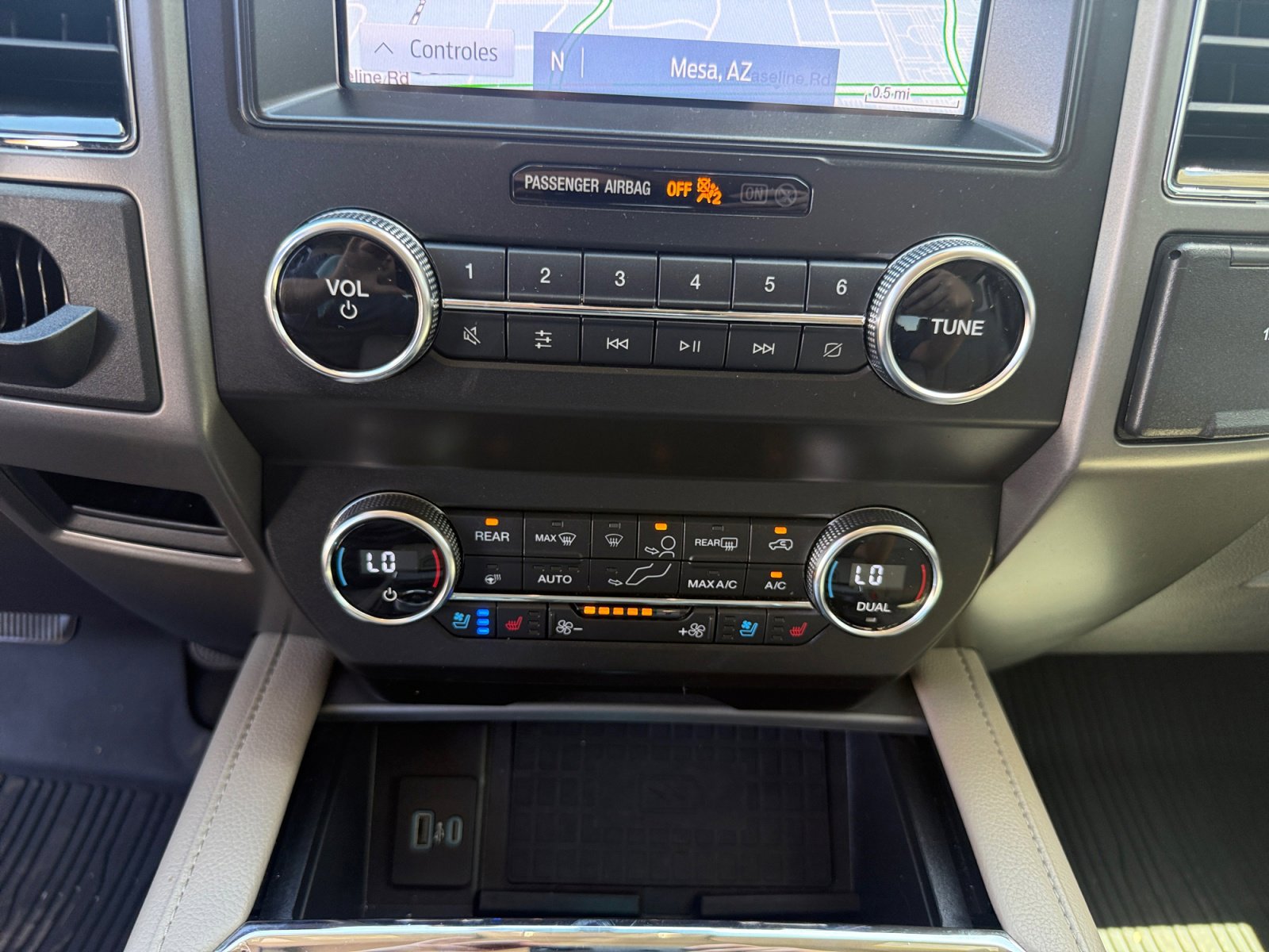 Certified 2020 Ford Expedition XLT w/ Equipment Group 202A RWD image 25