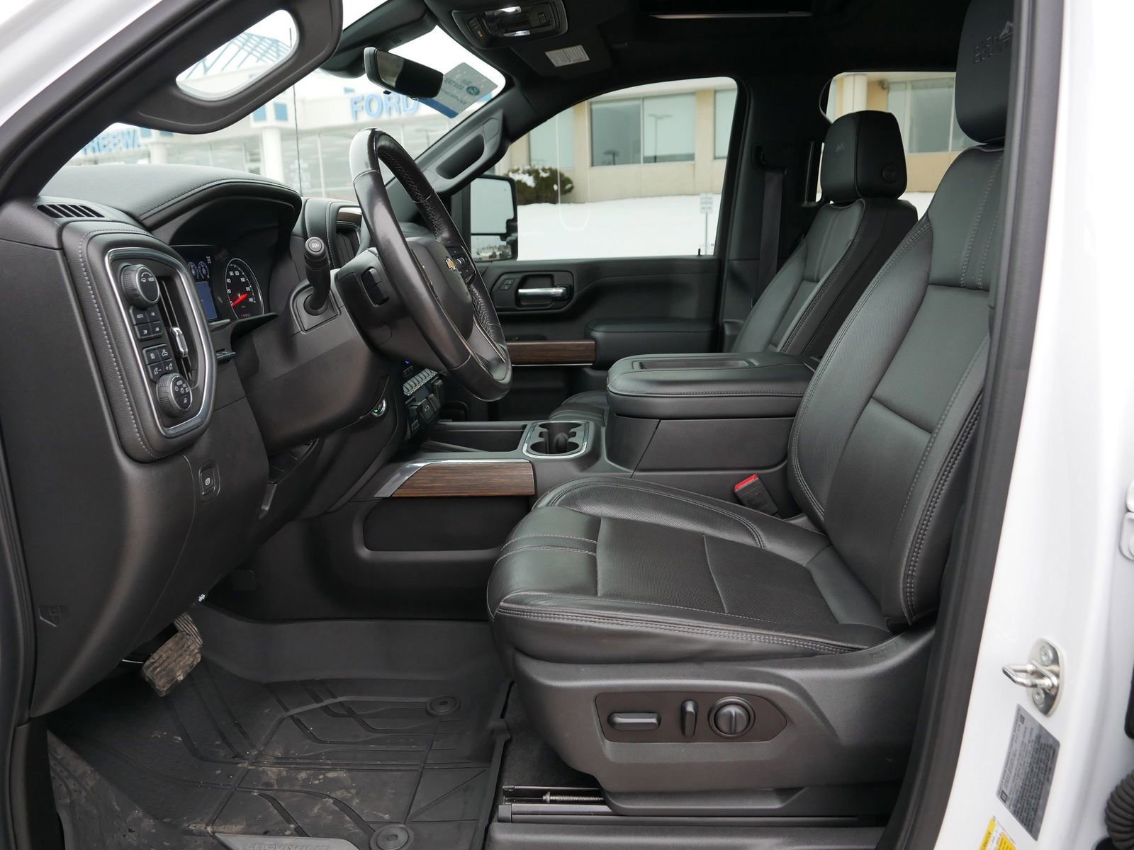 Used 2020 Chevrolet Silverado 2500 High Country w/ Z71 Off-Road Package image 12