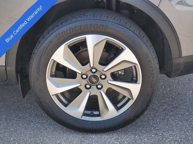 Certified 2025 Ford Escape Platinum AWD/4WD image 32