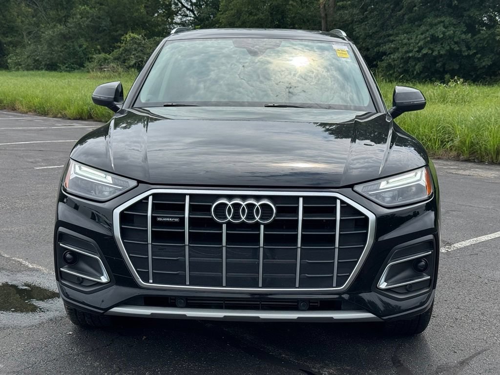 Used 2021 Audi Q5 2.0T Premium w/ Convenience Package AWD/4WD image 2