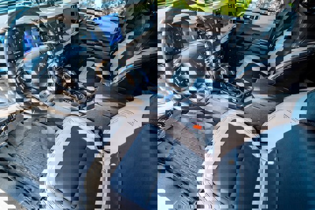 Certified 2024 Ford Bronco Wildtrak image 8