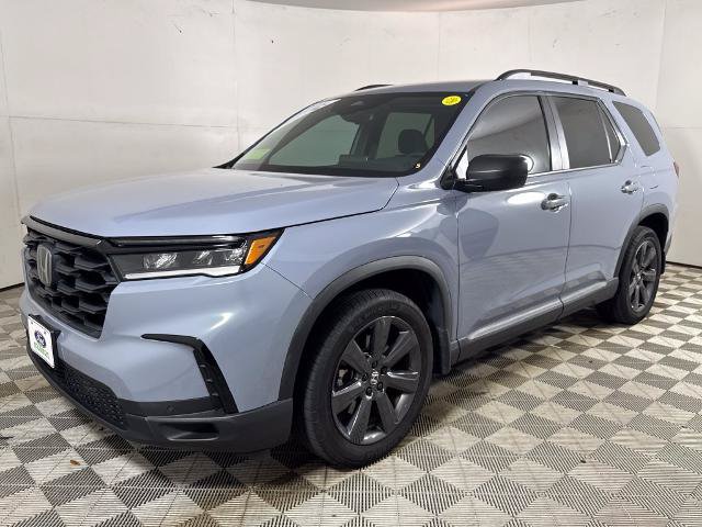 Used 2023 Honda Pilot Sport image 9