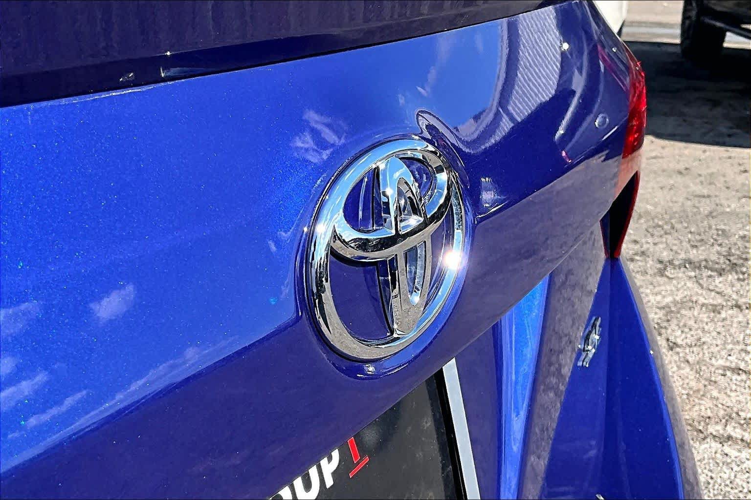 Used 2017 Toyota Corolla SE FWD image 31