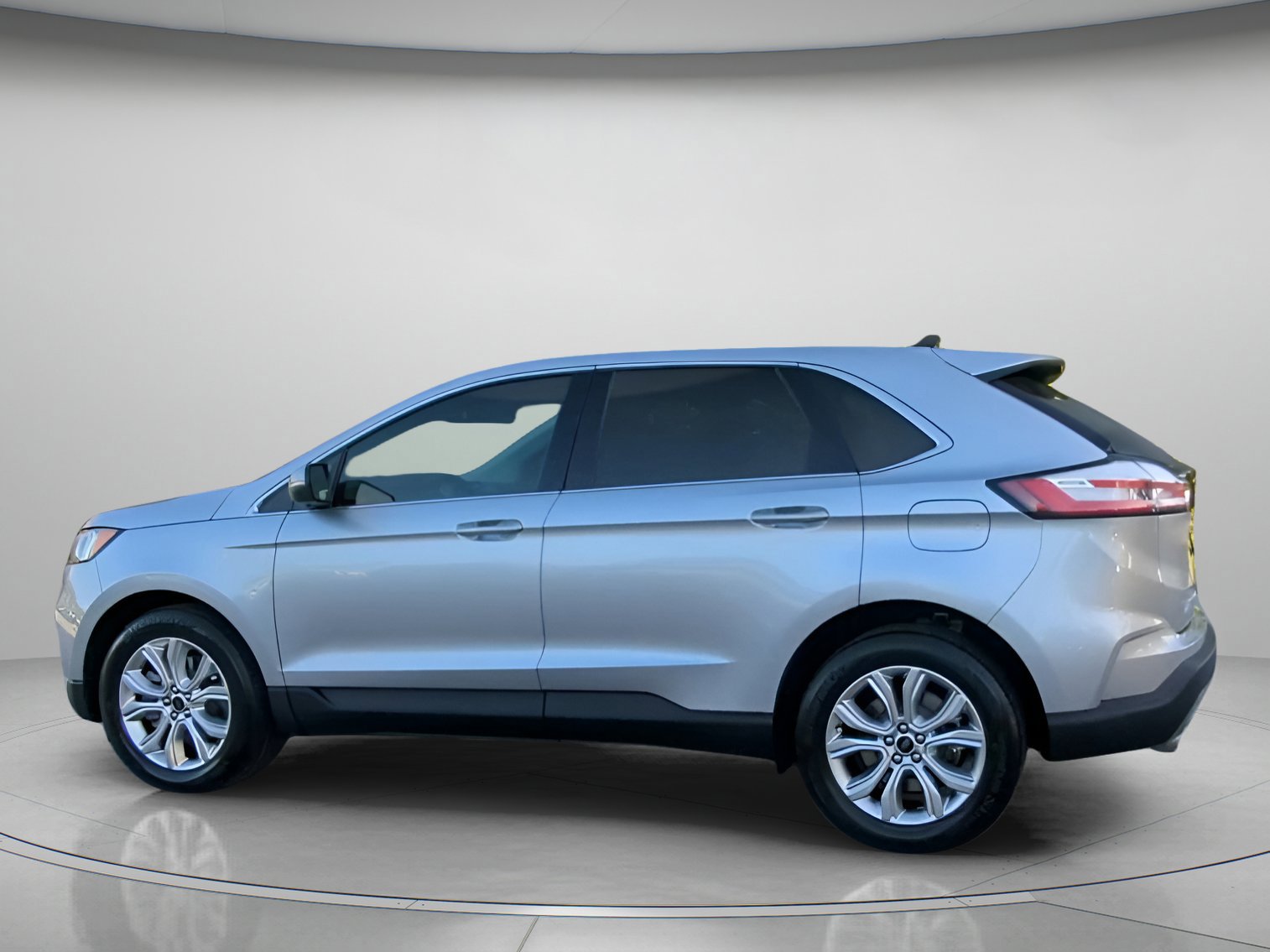 Certified 2023 Ford Edge Titanium image 11