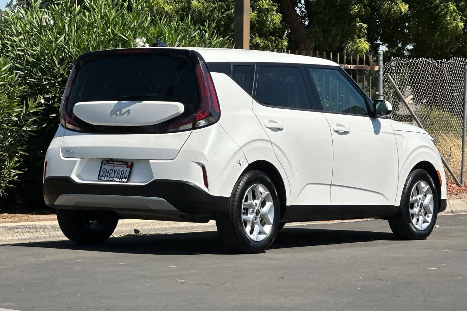 Used 2023 Kia Soul LX w/ LX Technology Package FWD video 2