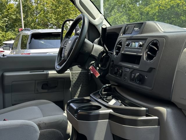 Certified 2024 Ford E-450 and Econoline 450 Super Duty w/ Power Windows & Locks Group RWD image 28